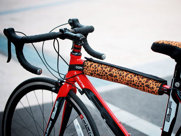 自転車 立てかけ