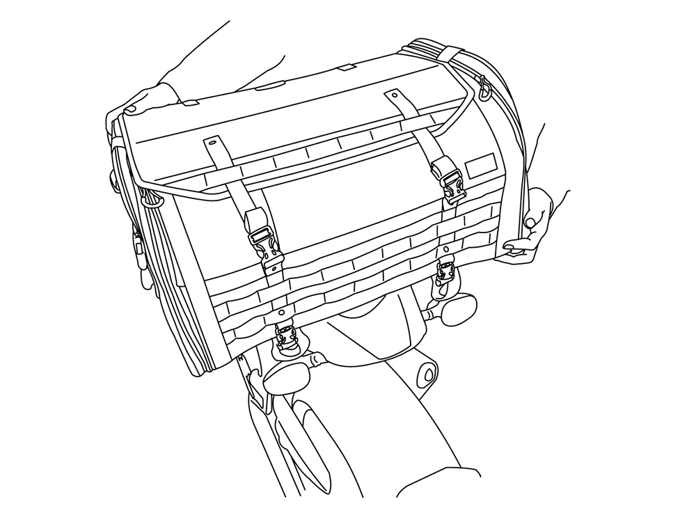 キャンプツーリングシートバッグバッグの装着方法画像